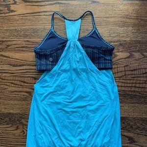 Lululemon top with built in bra